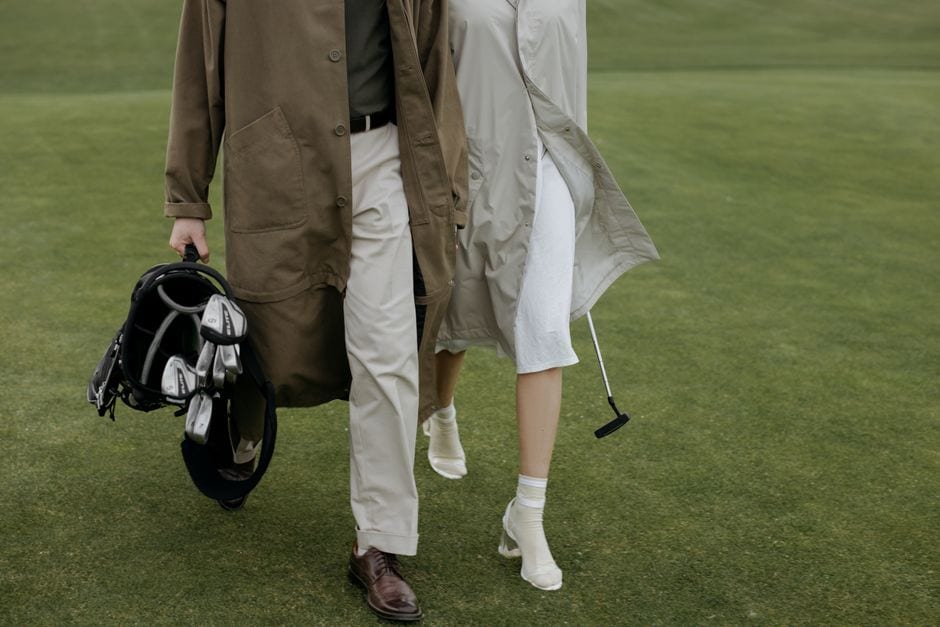 Off the Course — 골프화와 스니커즈의 경계: 필드 밖에서도 신는 슈즈 - club14 골프매거진