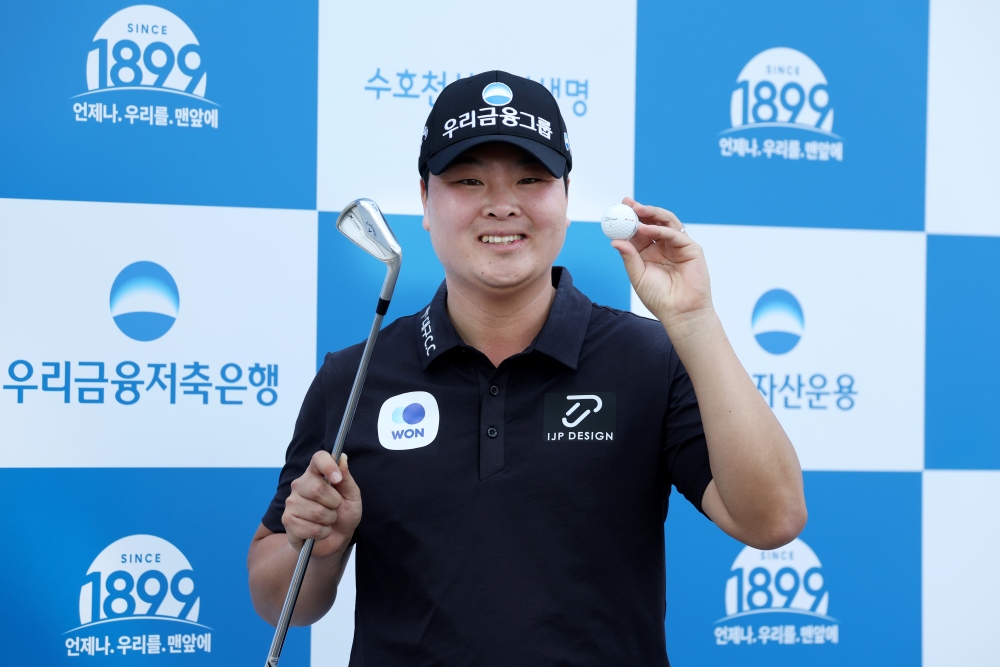 [2026 우리금융챔피언십] 3R. 황중곤, 2H에서 홀인원… 대회 2번째 홀인원 탄생