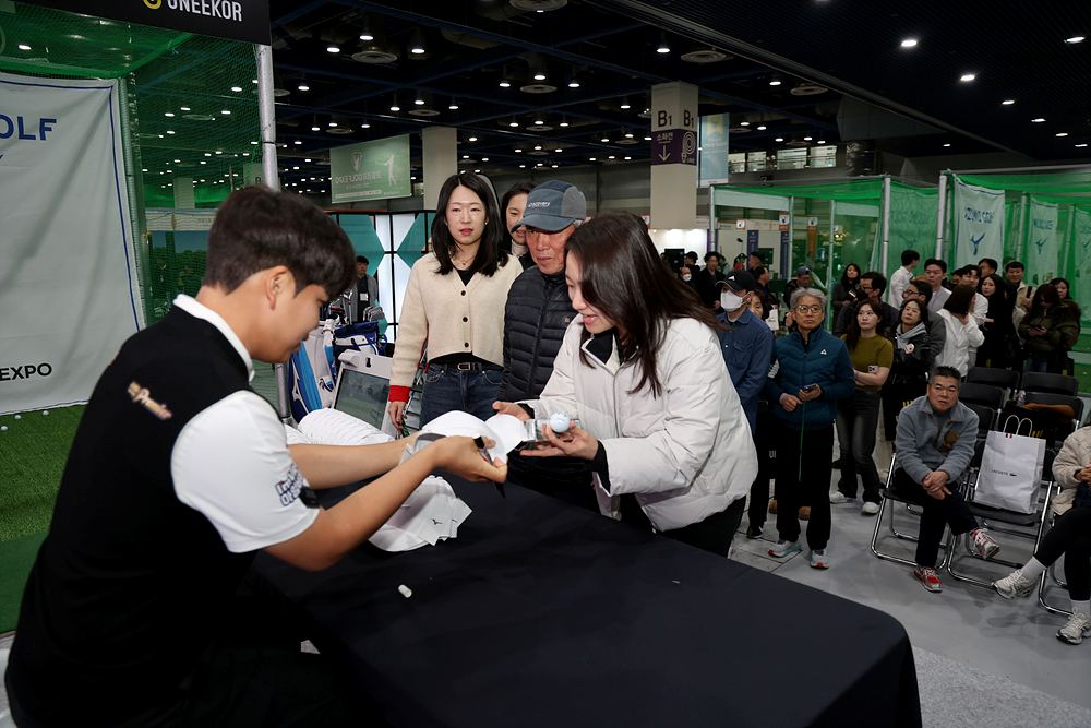 '2026 매일경제 골프엑스포' 2일차... 원포인트 레슨부터 사인회까지 다양한 체험형 콘텐츠 제공